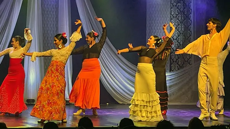 neuquen_noche_espaolisima_15_12_23