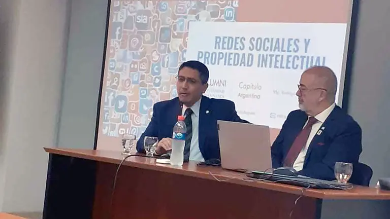 9325809b-cc7b-40f1-b662-f363438f31c1