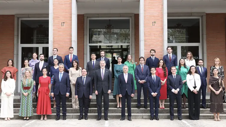 Rey-secretarios Embajada 1