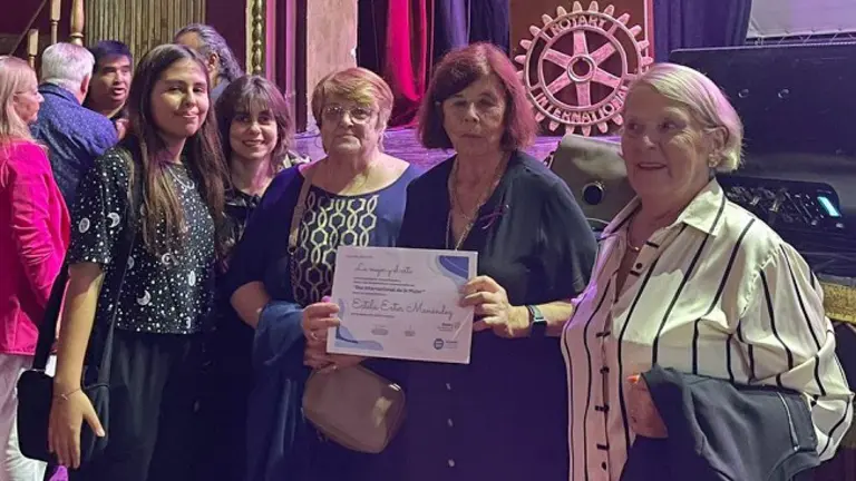 punta_alta_mujer_estela_27_3_24_2