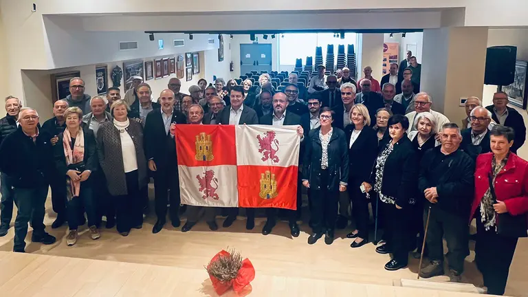 Mañueco en Centro CyL Cataluña 1