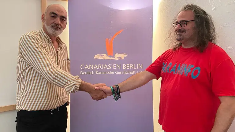  Casa Canarias de Berlin. Relevo presidentes