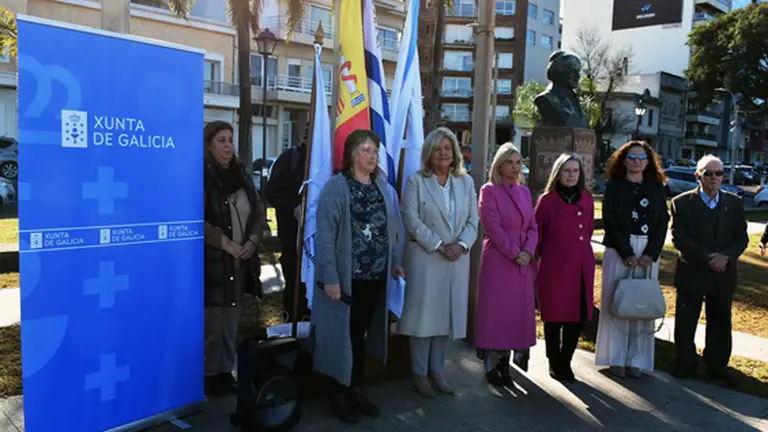 Uru.Acto Galicia-autoridades plaa 2