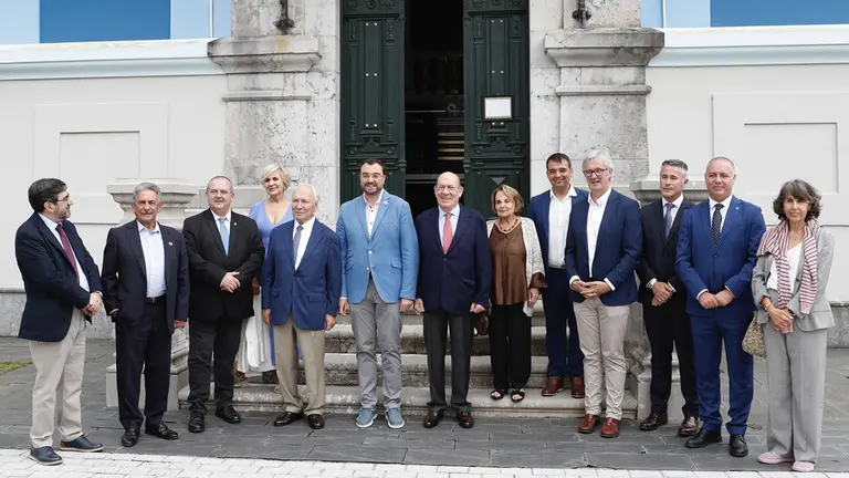 Presidente encuentro hispano americano colombres 4