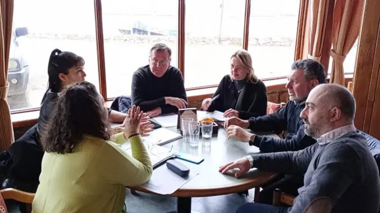 Puerto Deseado. Reunión Cooperativas 1