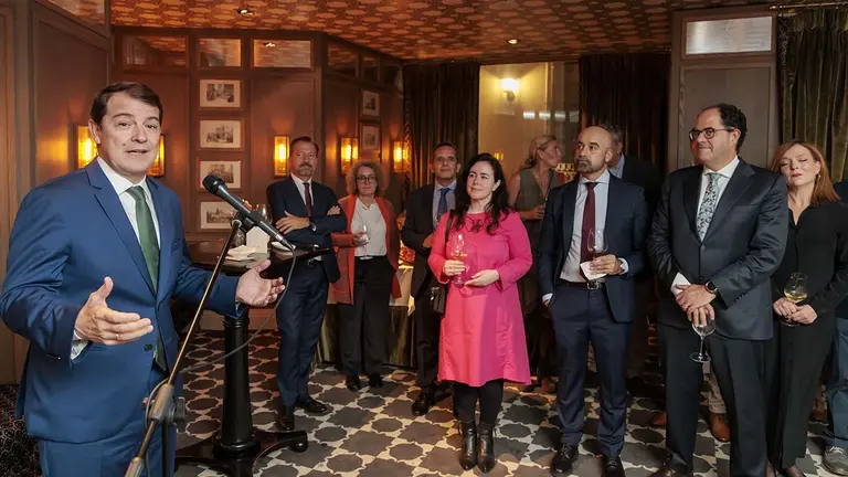 Bruselas-Mañueco colectividad 2