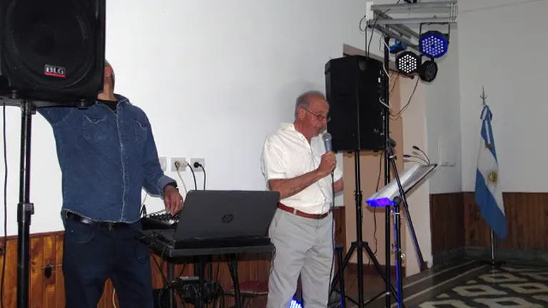 henderson_cena_111_aniv-Saludo presi