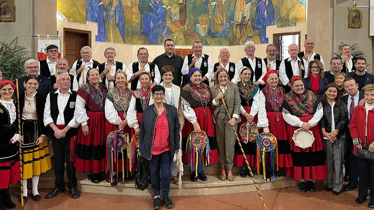 12:30 horas. Cardenal Remolins 4, Lleida. La consejera de Presidencia, Justicia, Seguridad y Simplificación Administrativa, Isabel Urrutia, asiste a los actos conmemorativos del XXX aniversario de la Casa de Cantabria en Lleida.