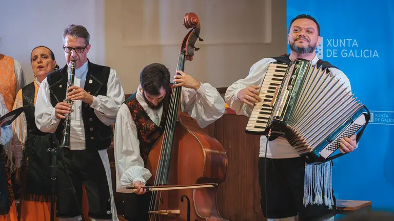 fb5588ef-ea0e-4b51-af43-6bbbc8fce71d