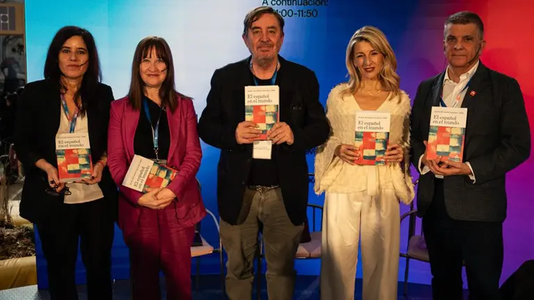 Cervantes-Anuario en la FIL 3