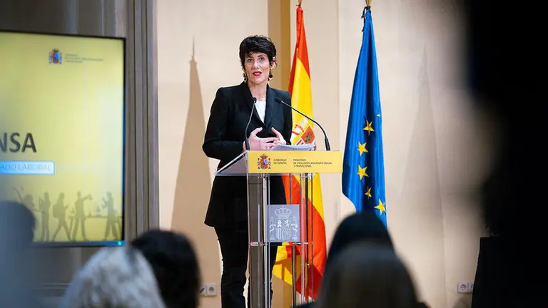 Elma Saiz-aportacion extranjeros