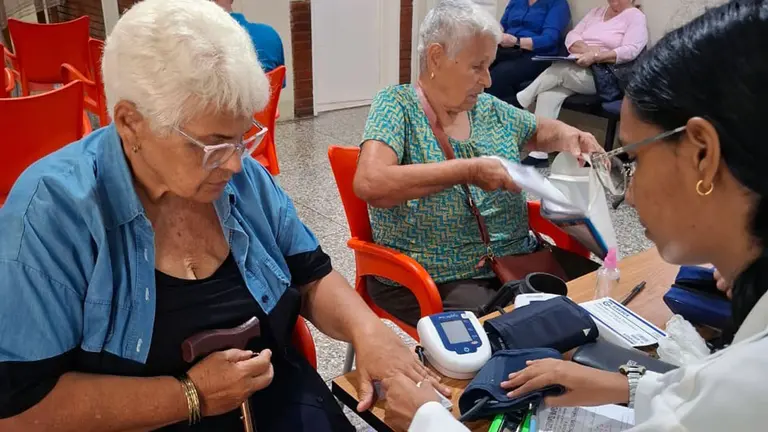 ATENCION ADULTOS MAYORES CCEC EL TIGRE 1