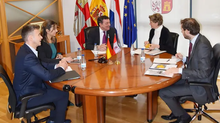 Gago-Ministra Embajada Paises Bajos 1