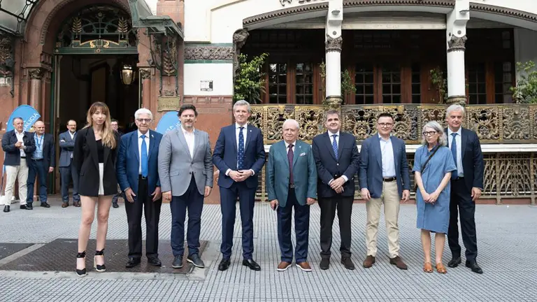 Rueda Feria Emprego Buenos Aires 1