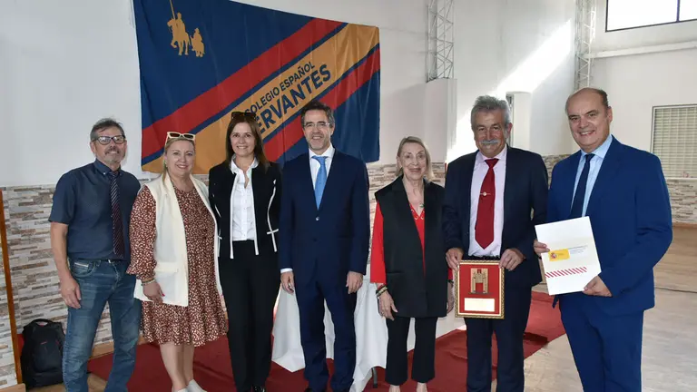 URU.Firma Colegio Cervantes 58