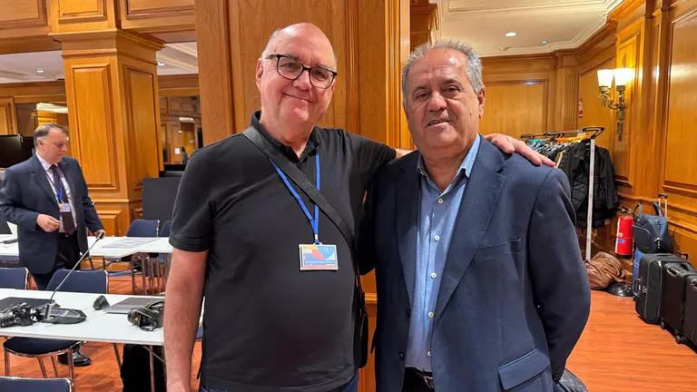 Perestelo, con Ramirez, canario de Guatemala