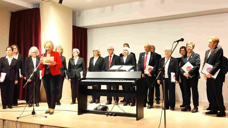 Hogar Catalunya-Coral Santa Gadea