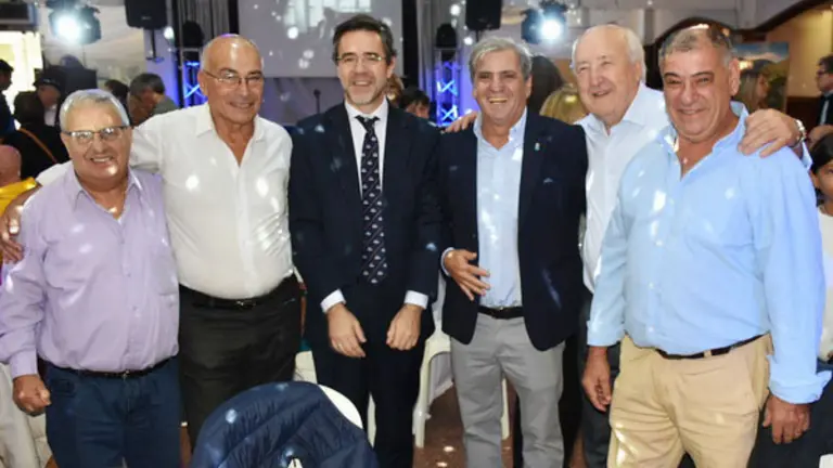 Uru.Centro Asturiano presis-emb