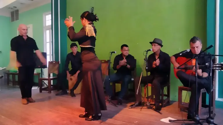 06-IMG_20250413_191024_copy_704x472