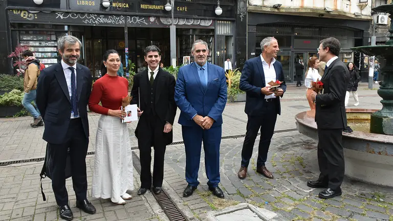 Uru.Dia Libro-LIB_0383