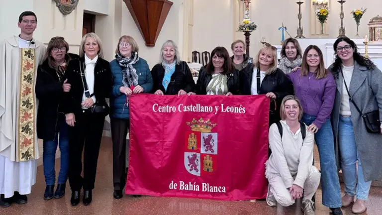 cast_y_leon_bahia_misa_aniv_27_4_25_5