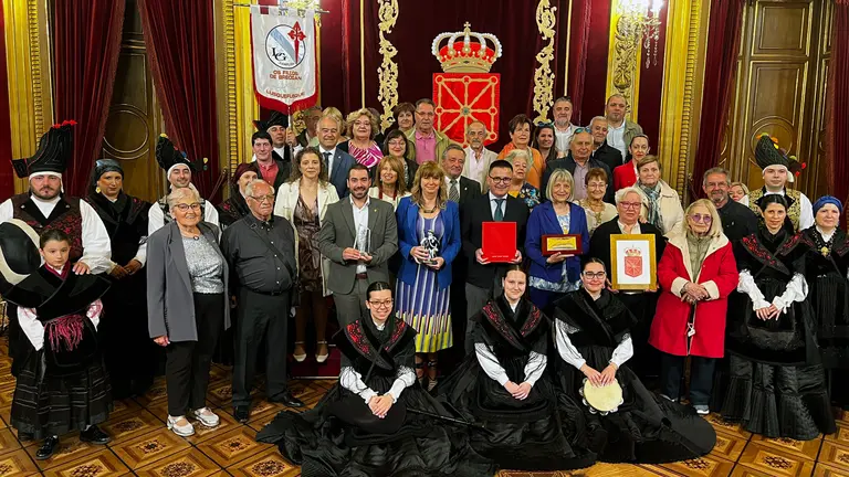 Jose Gonzalez-75 aniversario Lar Gallego Pamplona 1