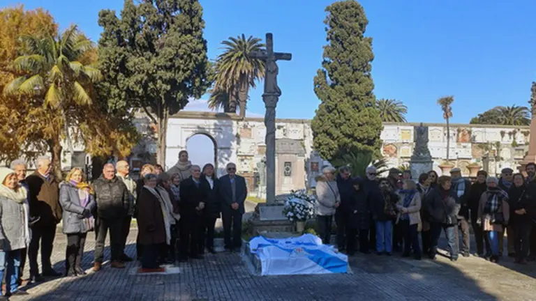 Uru.Gallegos fallecidos-panteon gallego