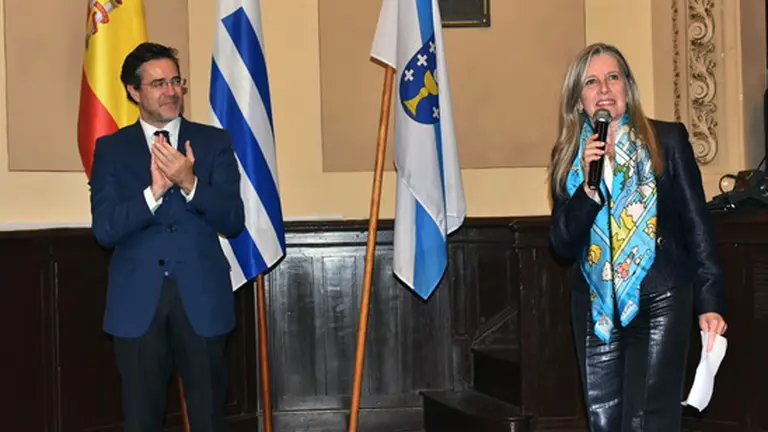 Uru-Centenario CG-emb-elvira