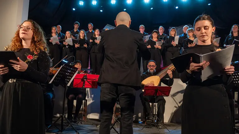 Gaiman-Reinauguran Teatro 2