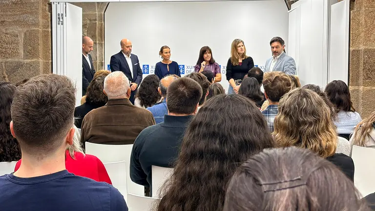 Miranda-Mesa redonda Ronsel 3