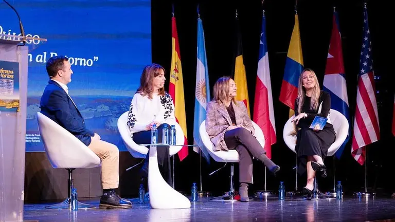 Olaya Romano. Congreso Mundial de Asturianía2