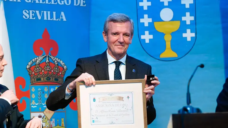 O presidente da Xunta, Alfonso Rueda, participa no acto do 69º aniversario do Lar Gallego de Sevilla. Lar Gallego  (Sevilla), 22/11/25.