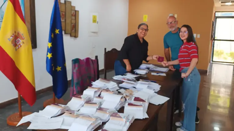 ENTREGA DE PASAPORTES LECHERíA 10 DIC 2025 1