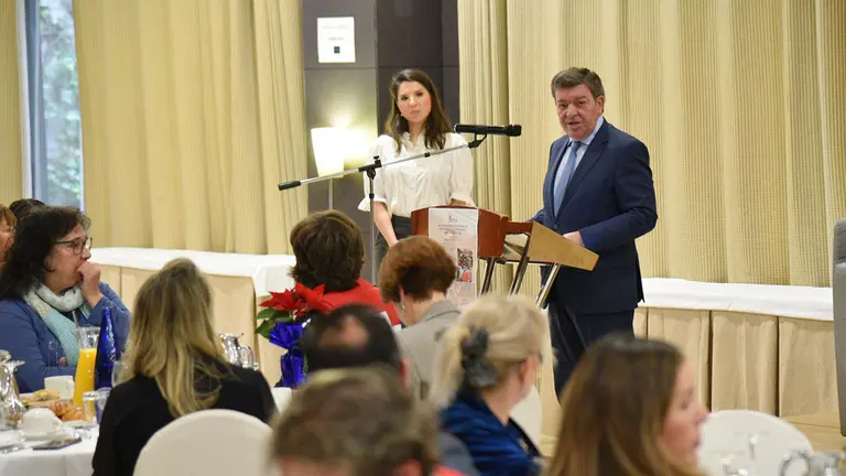 Gago-coloquio mujeres cooperacion 1