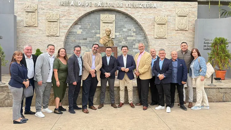 20260325ConseHermandadGallegaVenezuelaPresidentes