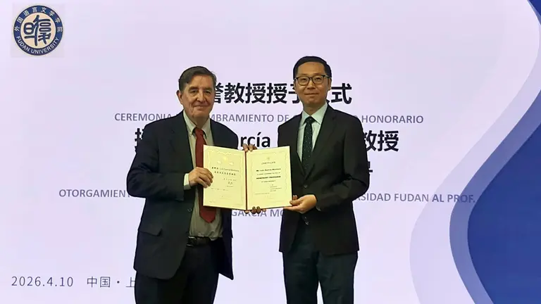 Garcia Montero-Universidad Fudan 1