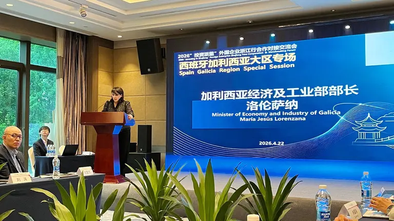 Lorenzana en China-Hangzhou