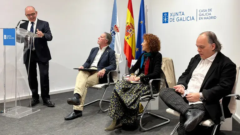 Casa Madrid-Libro Galicia-Cataluña 1