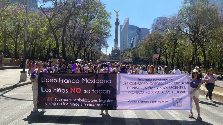Mexico-Protesta contra Liceo Frances