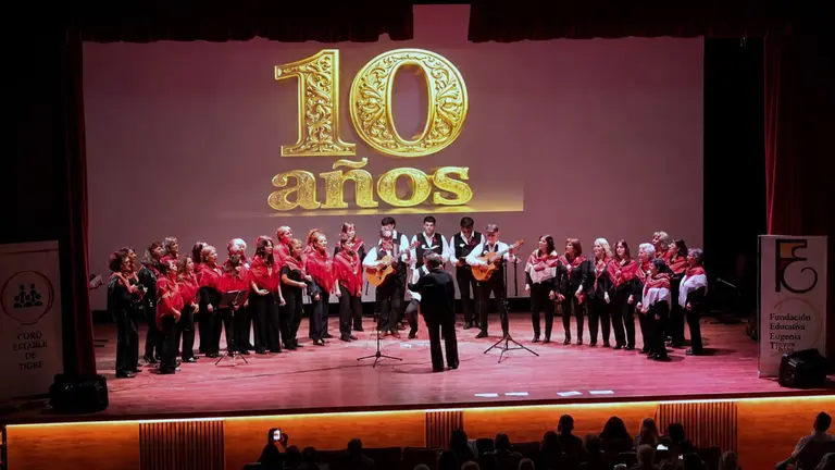 Coro Fundacion Comodoro 3