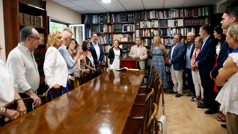 PRESIDENCIA. ISABEL UURUTIA. CENTRO GALLEGO.
23 JUL 26