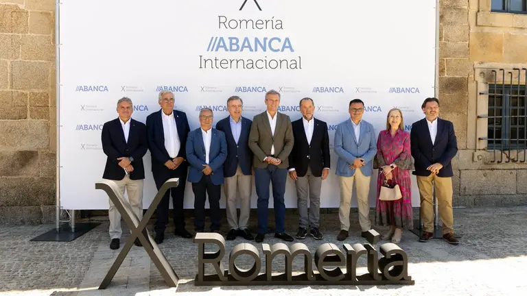 LEIRO (Ourense) 14,00 h.-            O presidente da Xunta, Alfonso Rueda, acompa&ntilde;ado do conselleiro de Emprego, Comercio e Emigraci&oacute;n, Jos&eacute; Gonz&aacute;lez, participar&aacute; na X Romer&iacute;a &ldquo;Abanca Internacional&rdquo;. No Eurostars M. Monasterio de San Clodio (R&uacute;a de San Clodio, s/n) Foto Xo&aacute;n Crespo