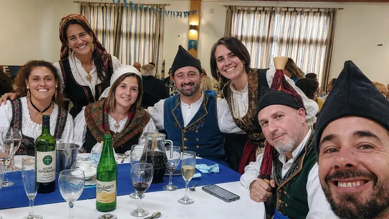 Centro Necochea aniversario 3
