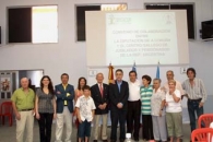 Integrantes de la comitiva de la Diputación de A Coruña, con directivos del Centro Gallego de Pensionados y Jubilados. Integrantes de la comitiva de la Diputación de A Coruña, con directivos del Centro Gallego de Pensionados y Jubilados.