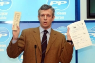 Alfonso Rueda, en la rueda de prensa en la que mostró las pruebas de la denuncia. Alfonso Rueda, en la rueda de prensa en la que mostró las pruebas de la denuncia.