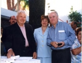 Manuel Jamardo, junto a su esposa y el diputado Castelao Bragaña. Manuel Jamardo, junto a su esposa y el diputado Castelao Bragaña.