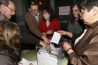 El recuento del voto en una de las mesas. El recuento del voto en una de las mesas.