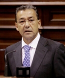 Paulino Rivero, en un momento del Debate en el Parlamento canario. Paulino Rivero, en un momento del Debate en el Parlamento canario.