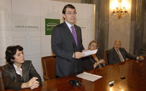 Fernández Mañueco, durante los actos celebrados en Sevilla. Fernández Mañueco, durante los actos celebrados en Sevilla.