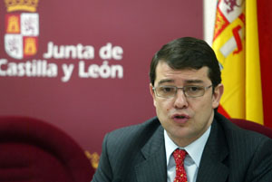 Alfonso Fernández Mañueco anunció las ayudas. Alfonso Fernández Mañueco anunció las ayudas.